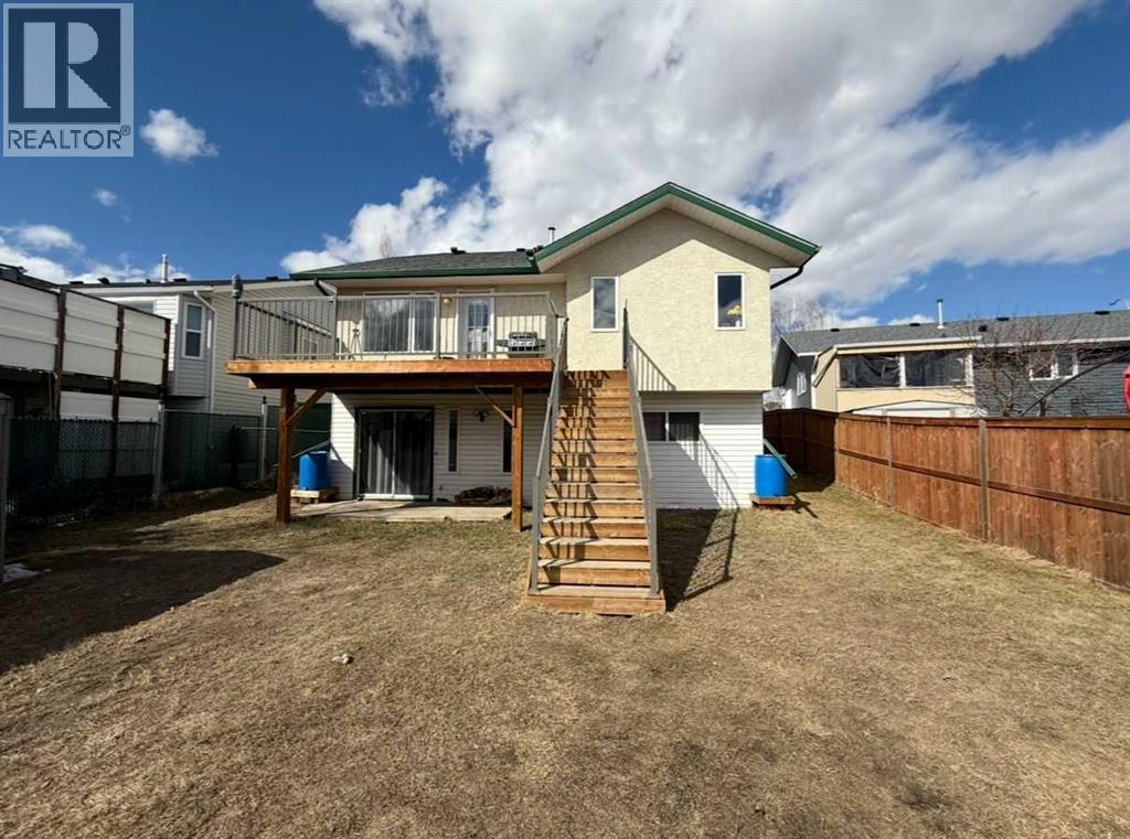 318 Strathford Crescent, Strathmore, Alberta  T1P 1N9 - Photo 6 - A2291394