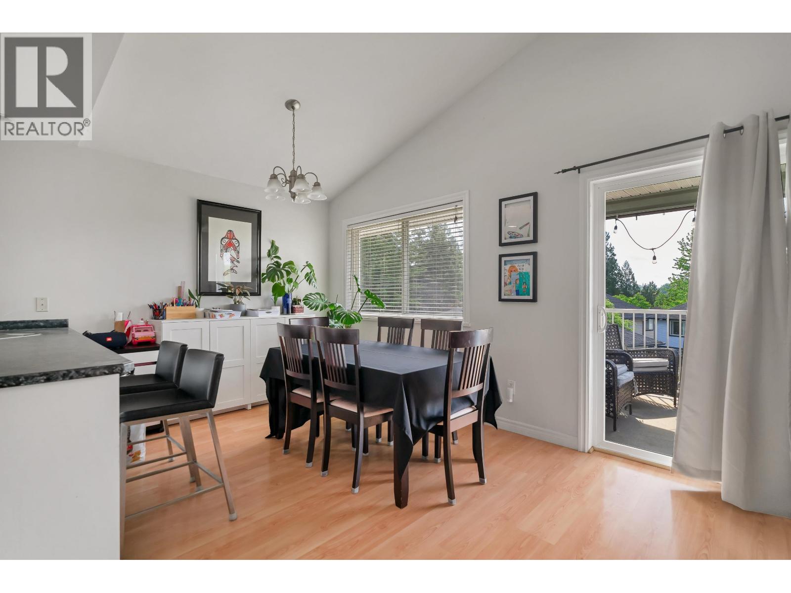 23788 Kanaka Way, Maple Ridge, British Columbia  V2W 1E5 - Photo 10 - R3113814