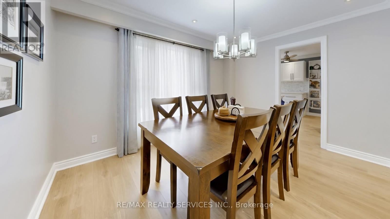 49 Mikado Crescent, Brampton, Ontario  L6S 3R5 - Photo 12 - W12864744