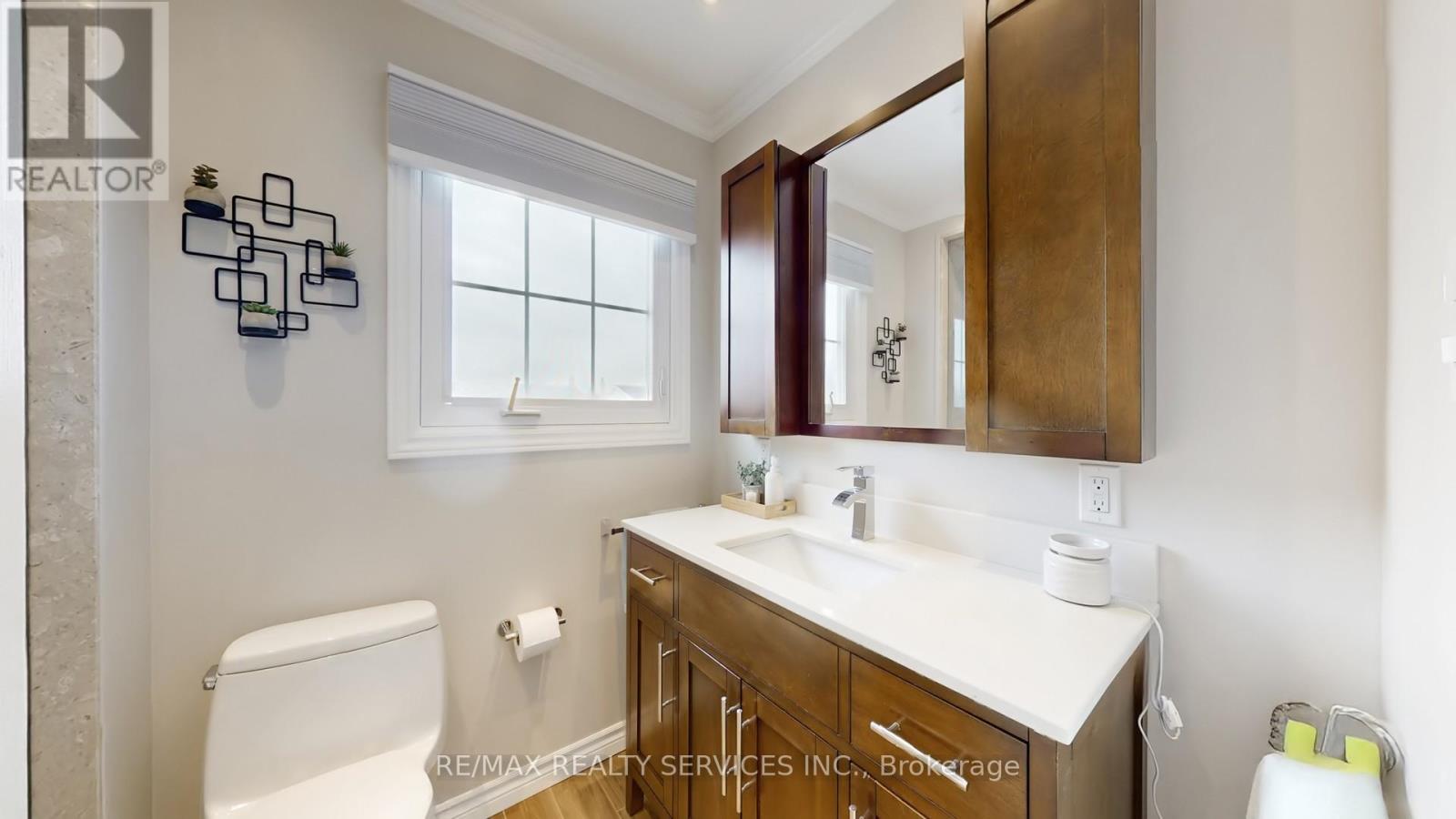 49 Mikado Crescent, Brampton, Ontario  L6S 3R5 - Photo 30 - W12864744