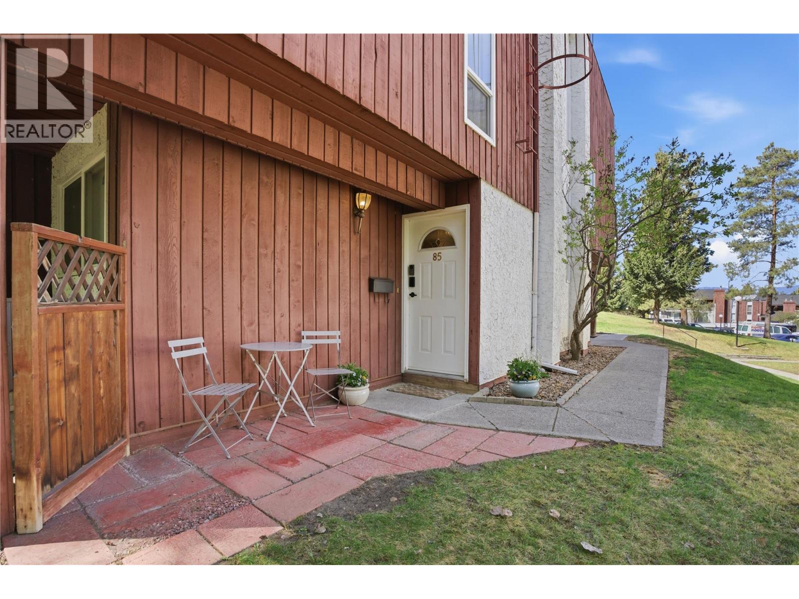 1435 Summit Drive Unit# 85, Kamloops, British Columbia  V2E 1S4 - Photo 2 - 10384236