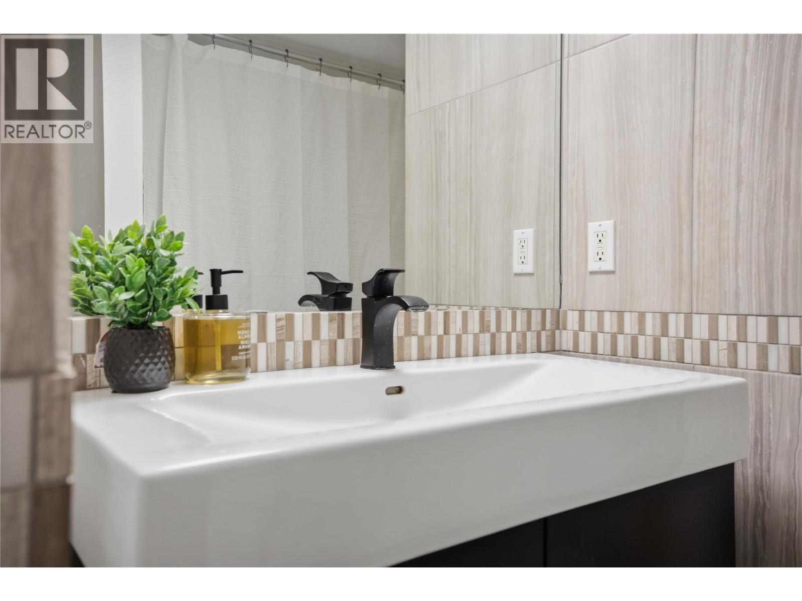 1435 Summit Drive Unit# 85, Kamloops, British Columbia  V2E 1S4 - Photo 23 - 10384236