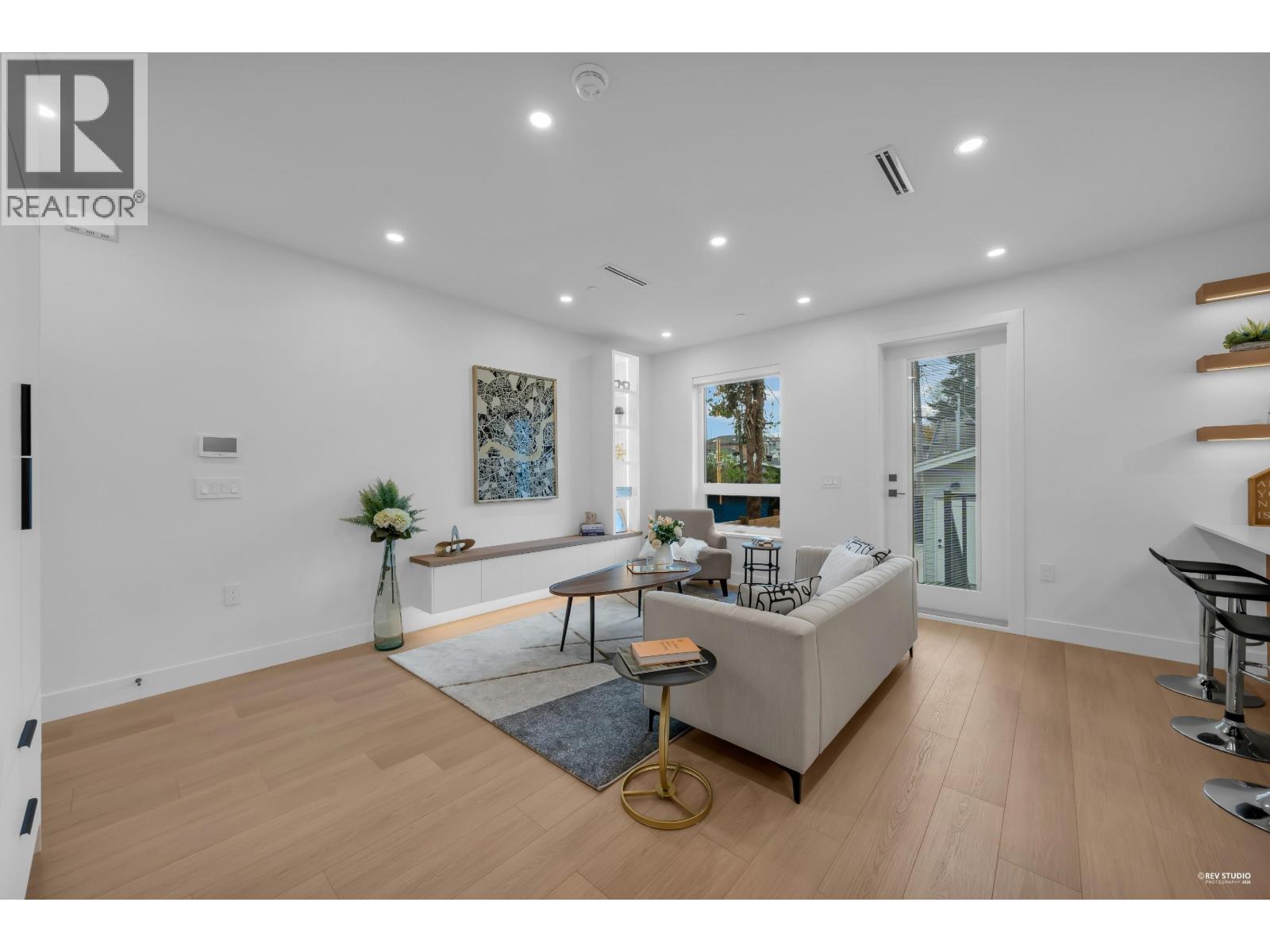 2713 Cheyenne Avenue, Vancouver, British Columbia  V5R 4R5 - Photo 4 - R3111164