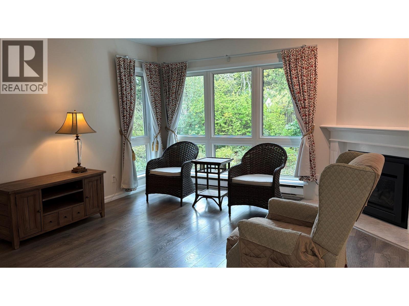 402 3970 Linwood Street, Burnaby, British Columbia  V5G 4R5 - Photo 3 - R3113821