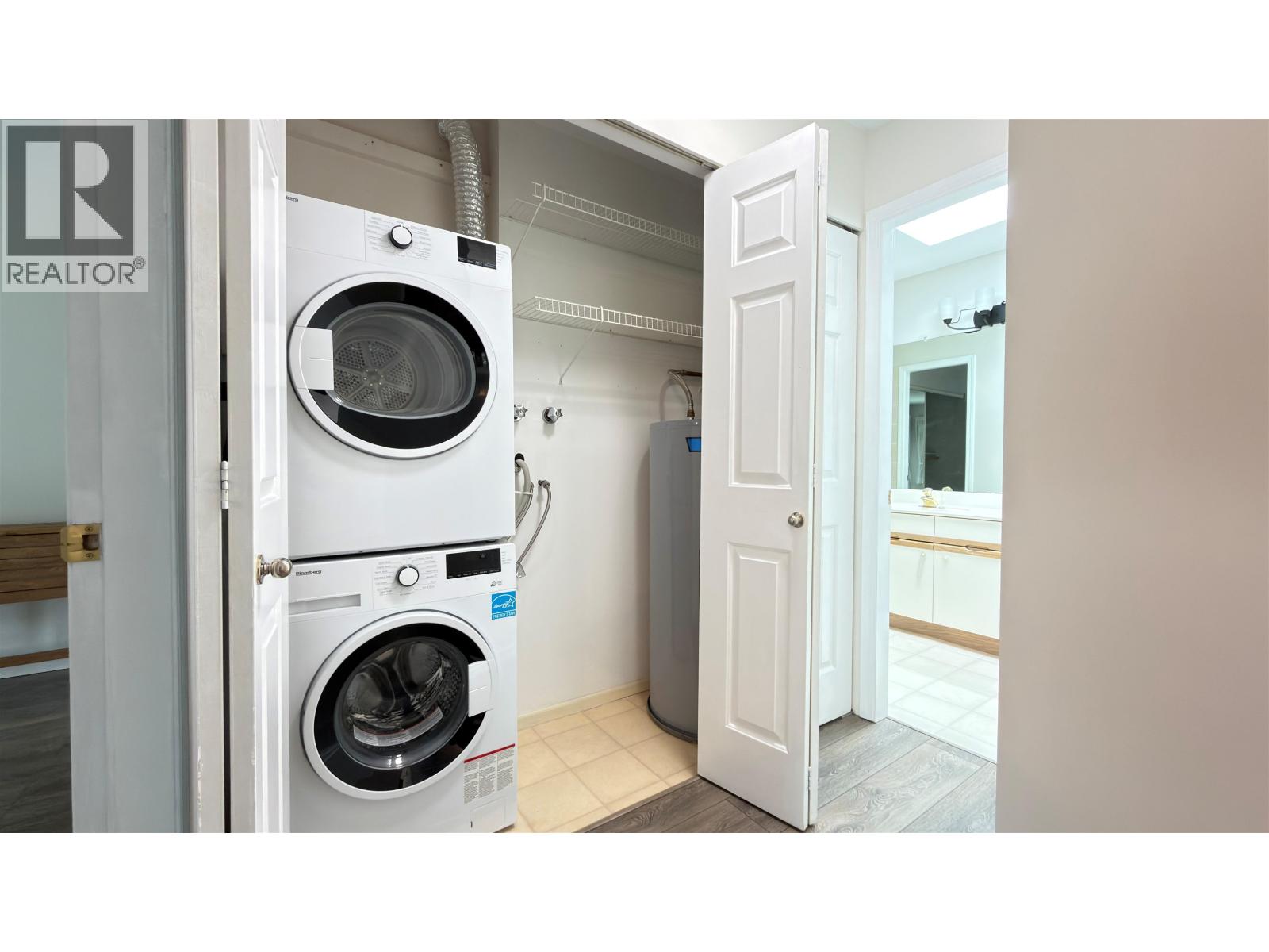 402 3970 Linwood Street, Burnaby, British Columbia  V5G 4R5 - Photo 14 - R3113821