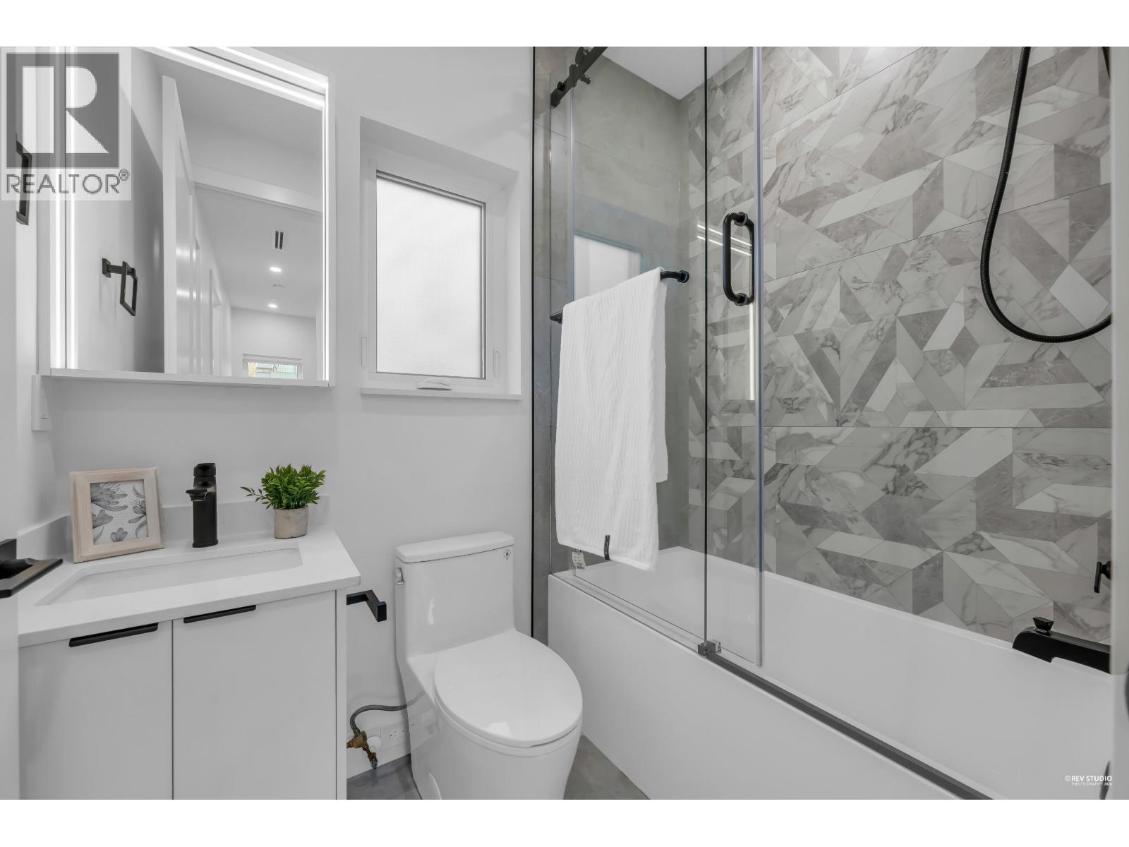 2715 Cheyenne Avenue, Vancouver, British Columbia  V5R 4R5 - Photo 18 - R3111152