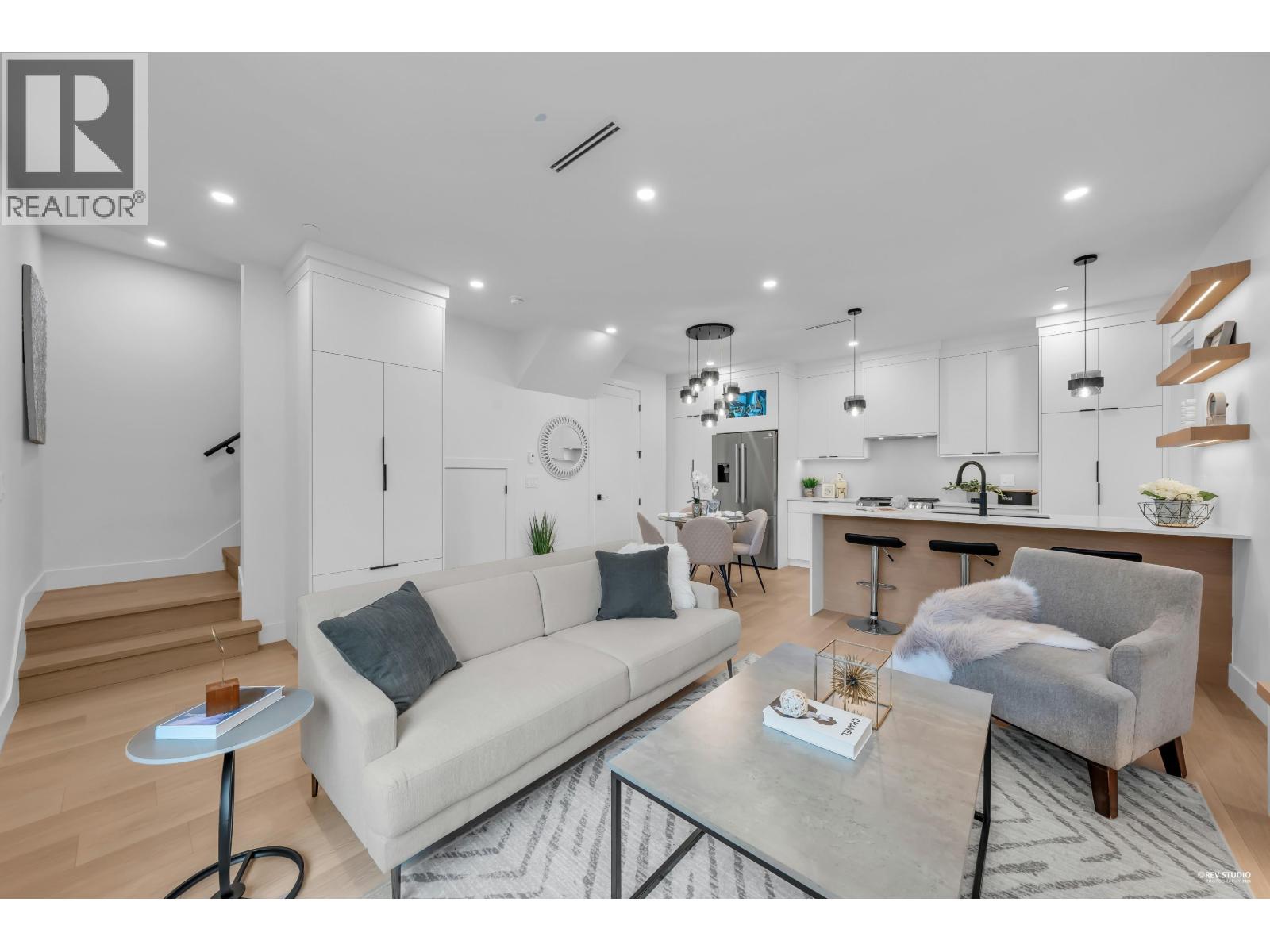 2715 Cheyenne Avenue, Vancouver, British Columbia  V5R 4R5 - Photo 5 - R3111152