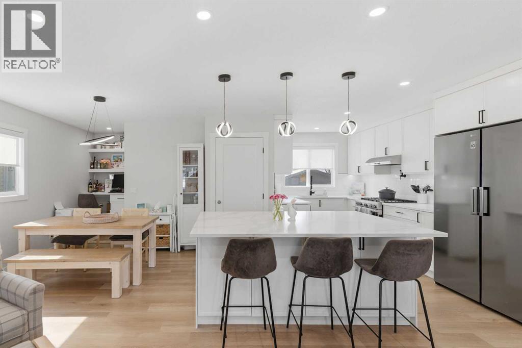 7107 54 Avenue Nw, Calgary, Alberta  T3B 3P5 - Photo 8 - A2298706