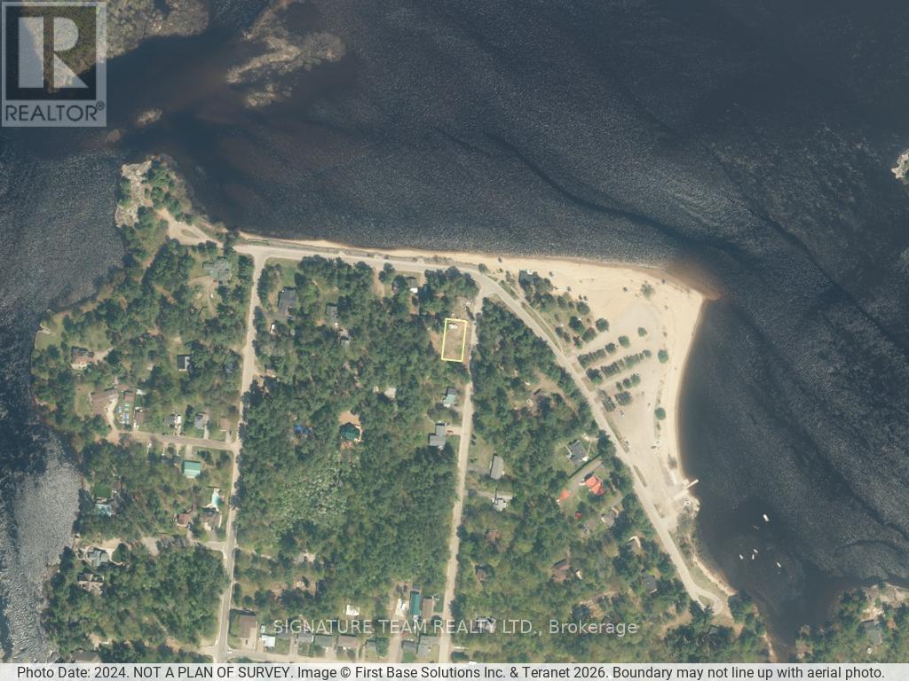 58 East Street, Petawawa, Ontario  K8H 2N9 - Photo 5 - X13023030