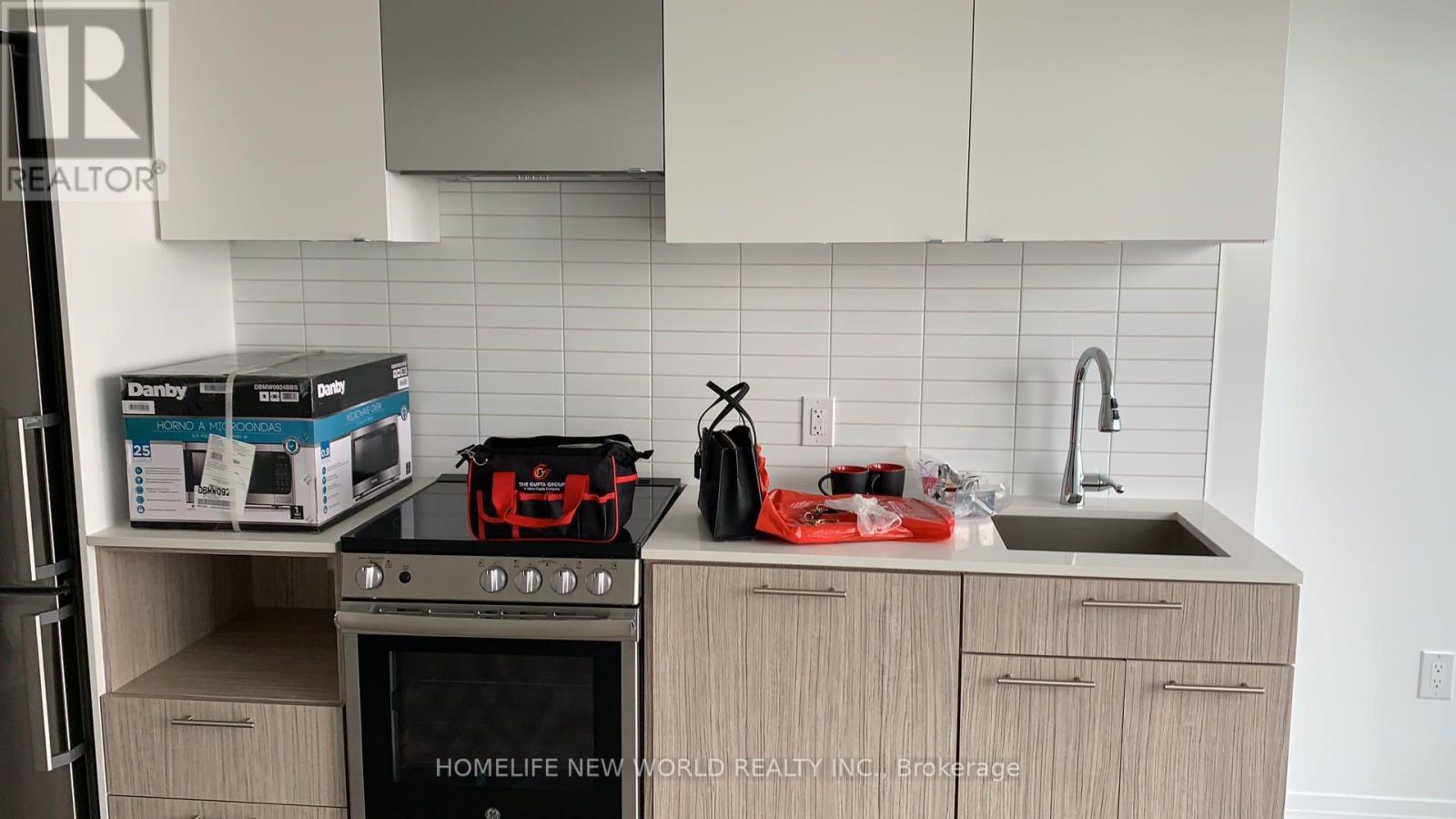 3607 - 251 Jarvis Street, Toronto, Ontario  M4B 0C3 - Photo 3 - C13023026