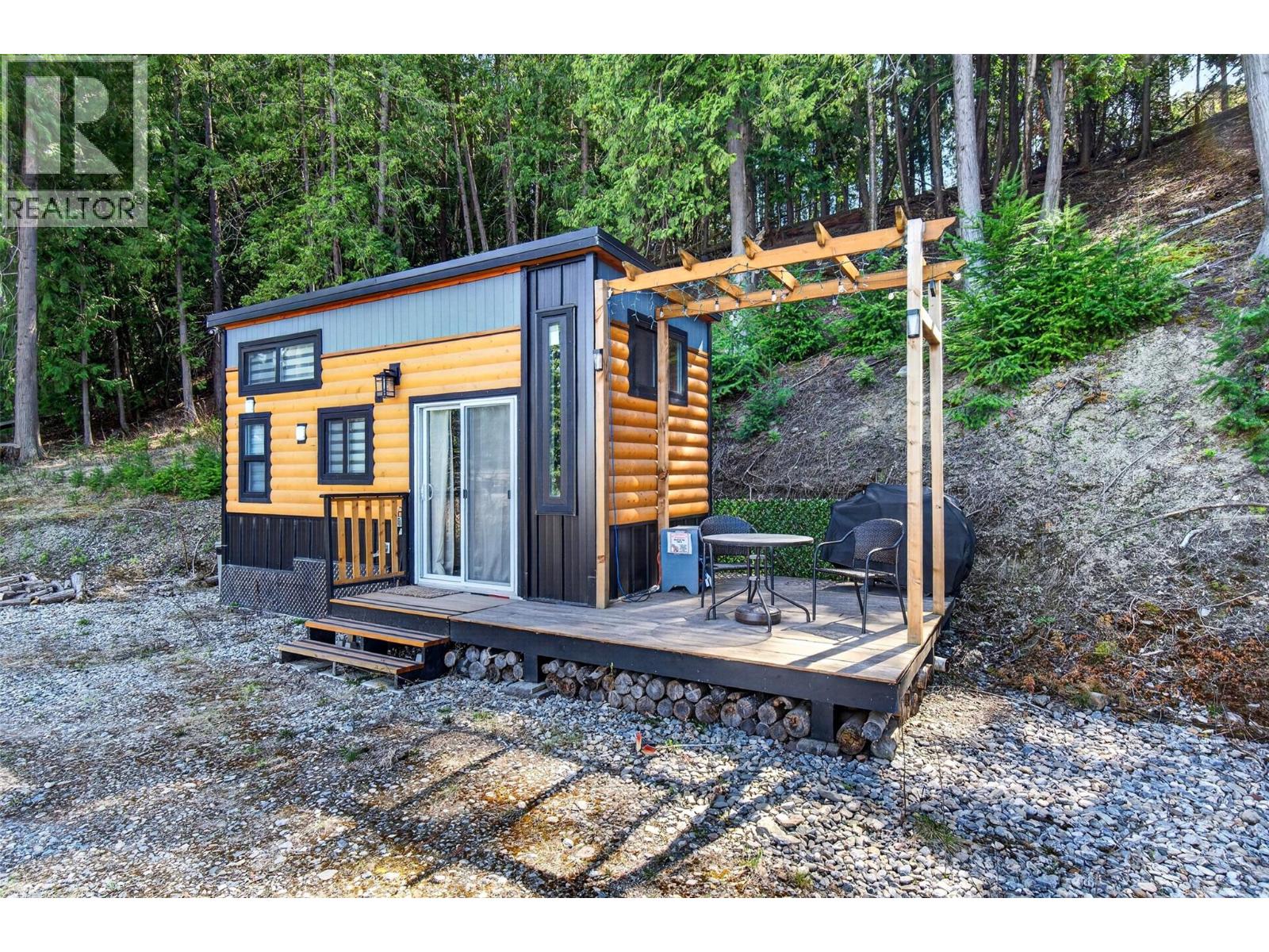 1360 Trans Canada Highway Ne, Salmon Arm, British Columbia  V1E 2S6 - Photo 72 - 10383375