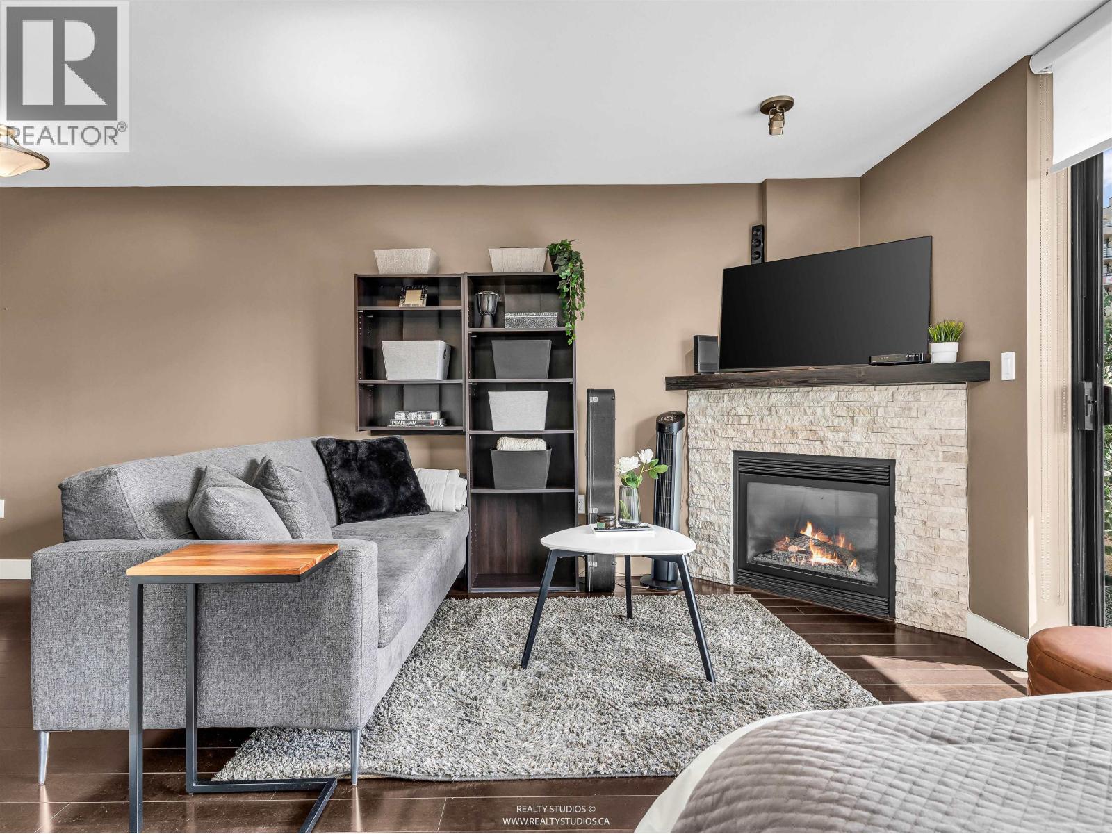 701 155 W 1st Street, North Vancouver, British Columbia  V7M 3N8 - Photo 5 - R3113441