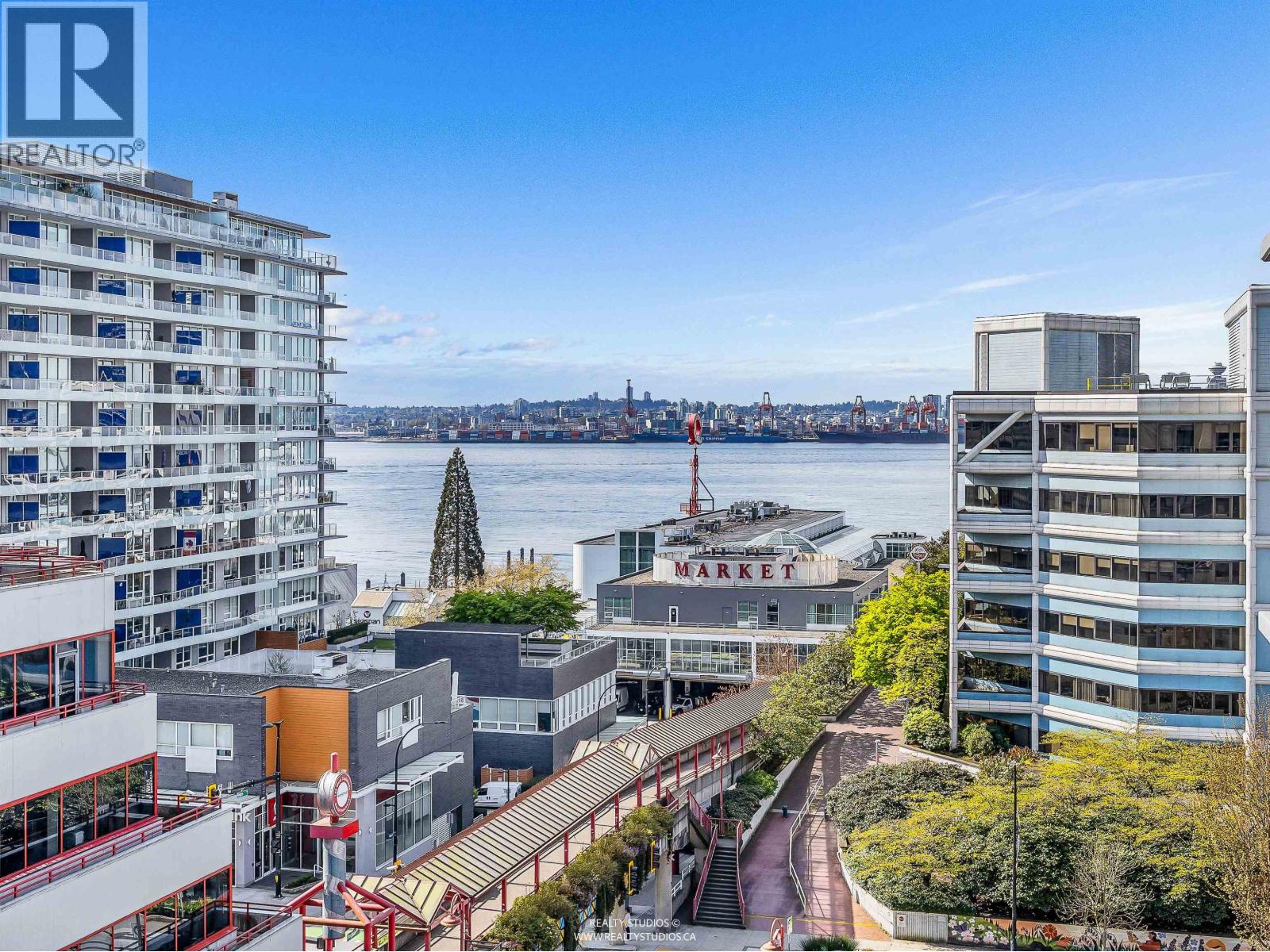 701 155 W 1ST STREET, North Vancouver, British Columbia