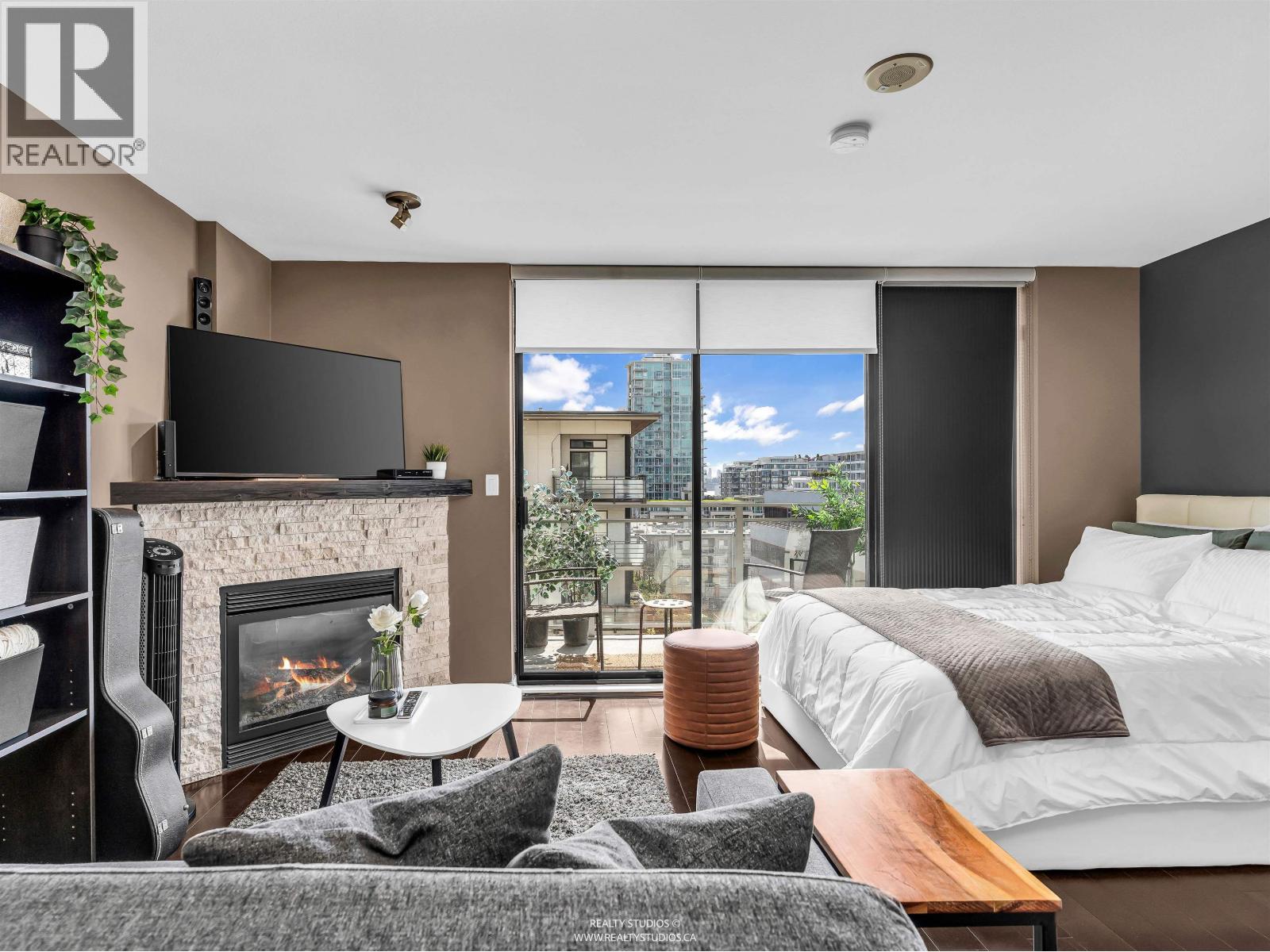 701 155 W 1st Street, North Vancouver, British Columbia  V7M 3N8 - Photo 7 - R3113441