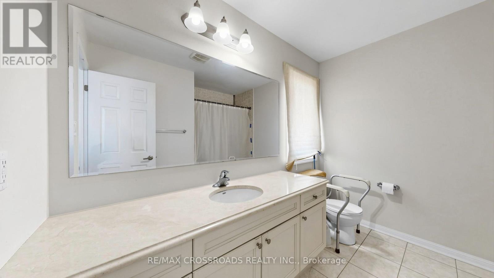 1754 Hayden Lane, Pickering, Ontario  L1X 0A9 - Photo 14 - E13023044