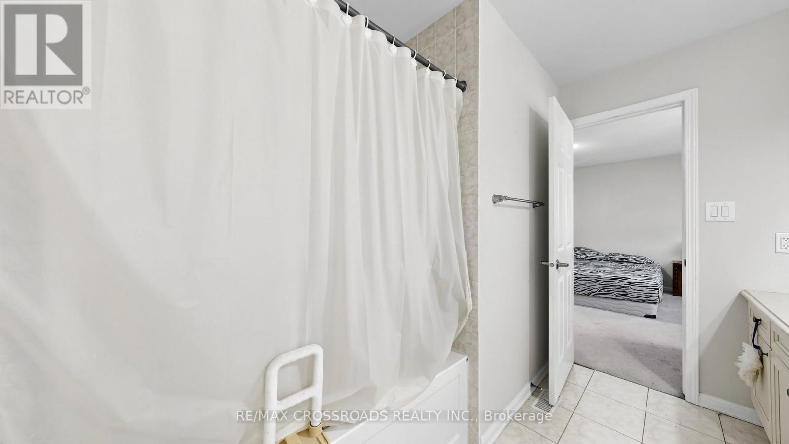 1754 Hayden Lane, Pickering, Ontario  L1X 0A9 - Photo 15 - E13023044