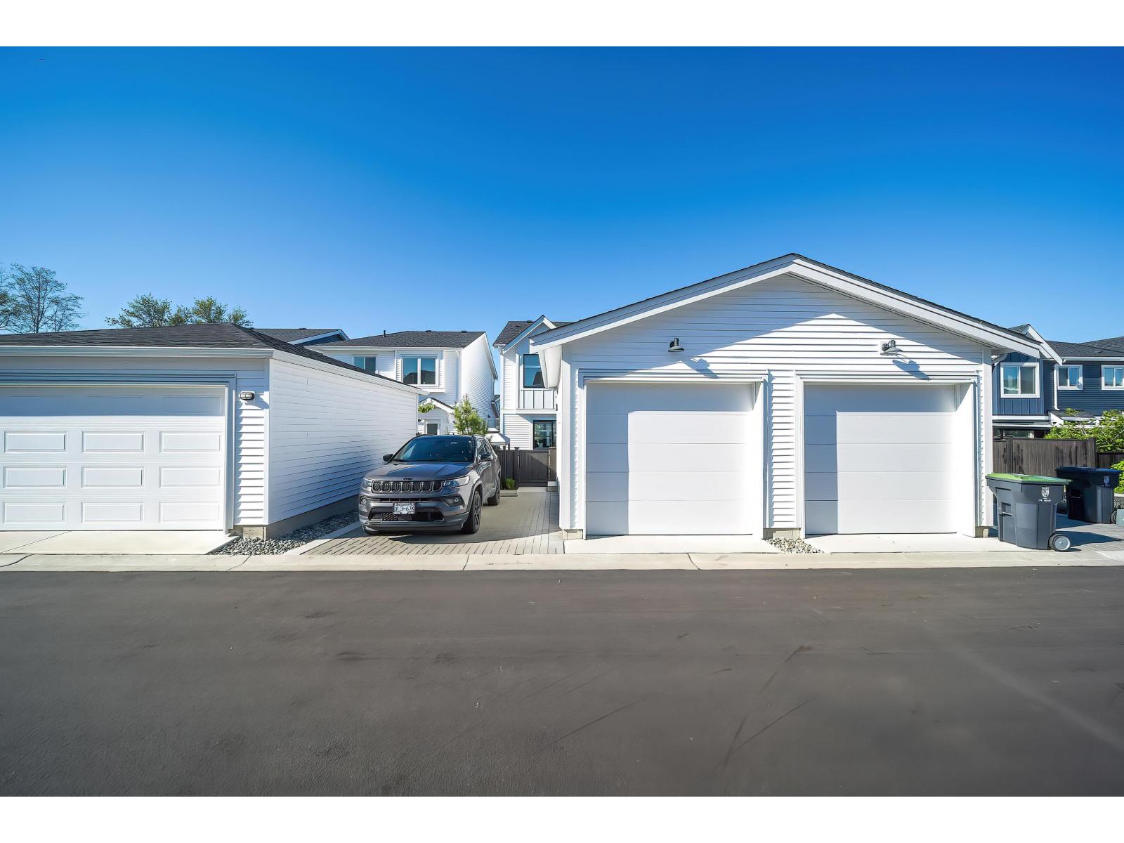 19628 75a Avenue, Langley, British Columbia  V2Y 3T2 - Photo 11 - R3113820