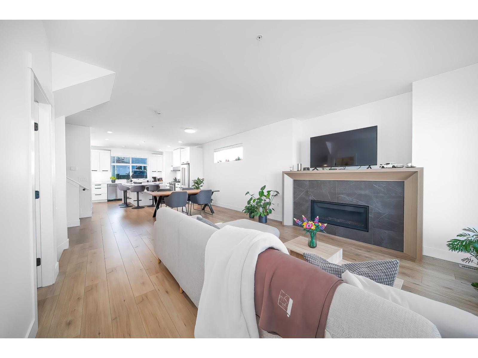 19628 75a Avenue, Langley, British Columbia  V2Y 3T2 - Photo 16 - R3113820