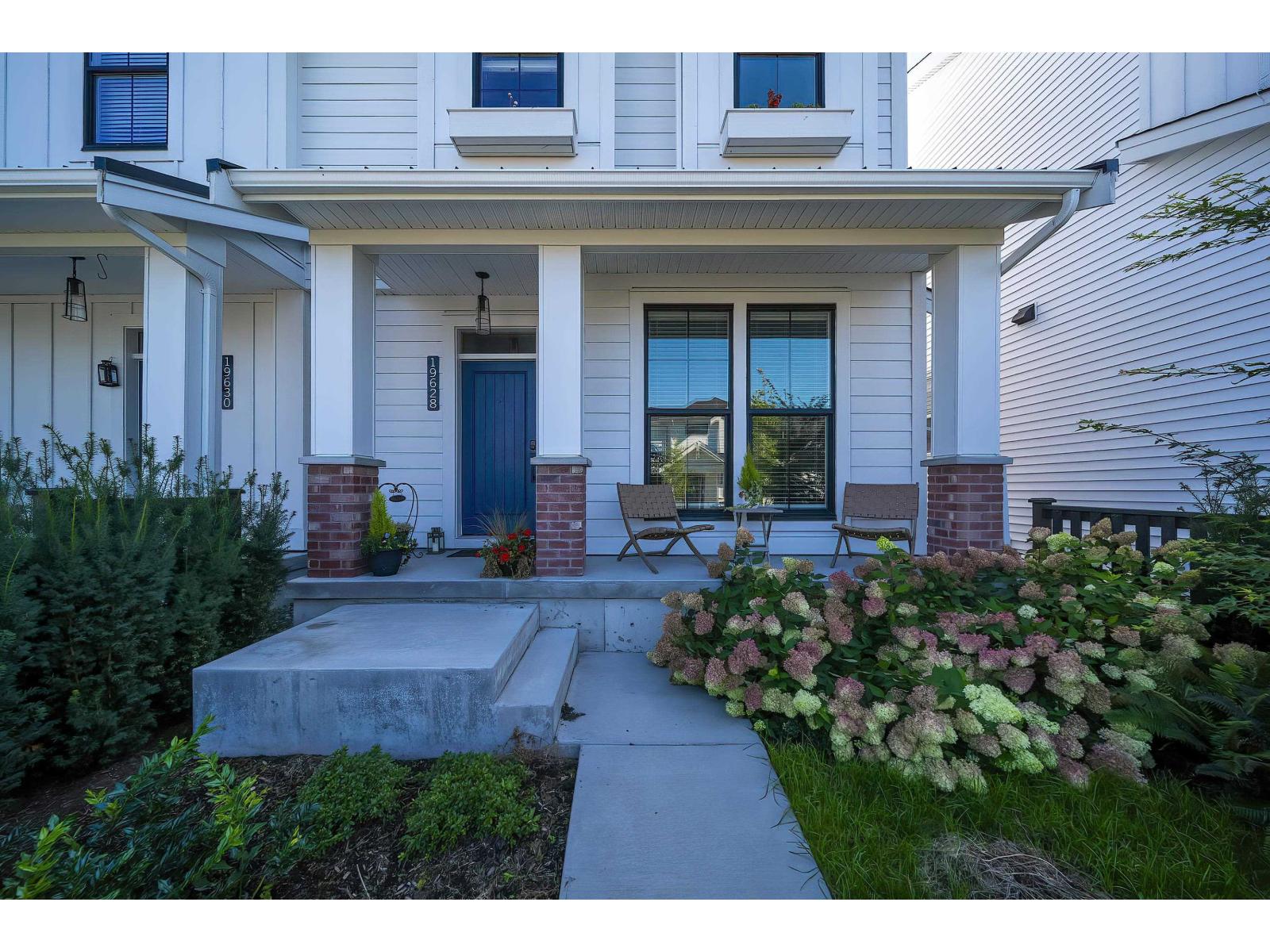 19628 75a Avenue, Langley, British Columbia  V2Y 3T2 - Photo 2 - R3113820