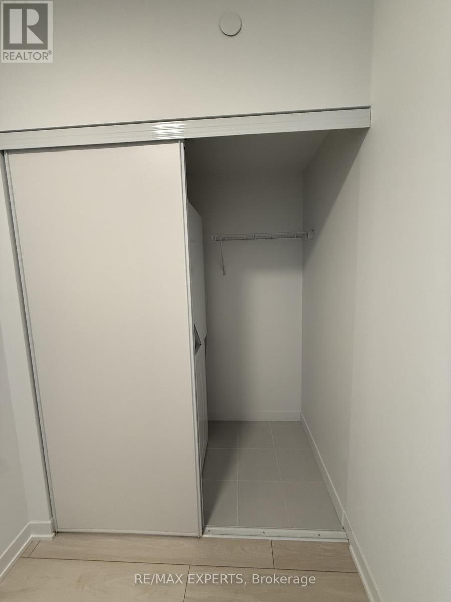 229 - 4878 Powers Common, Burlington, Ontario  L7M 2B4 - Photo 4 - W13023014