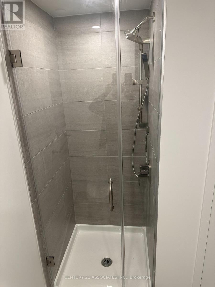 2310 - 1 Fairview Road E, Mississauga, Ontario  L5A 4C6 - Photo 17 - W13023018