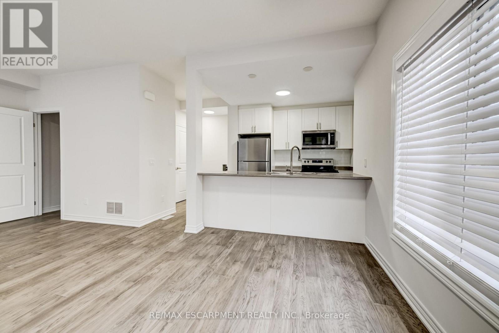 23 Ridgeside Lane W, Hamilton, Ontario  L8B 1W5 - Photo 8 - X13023002