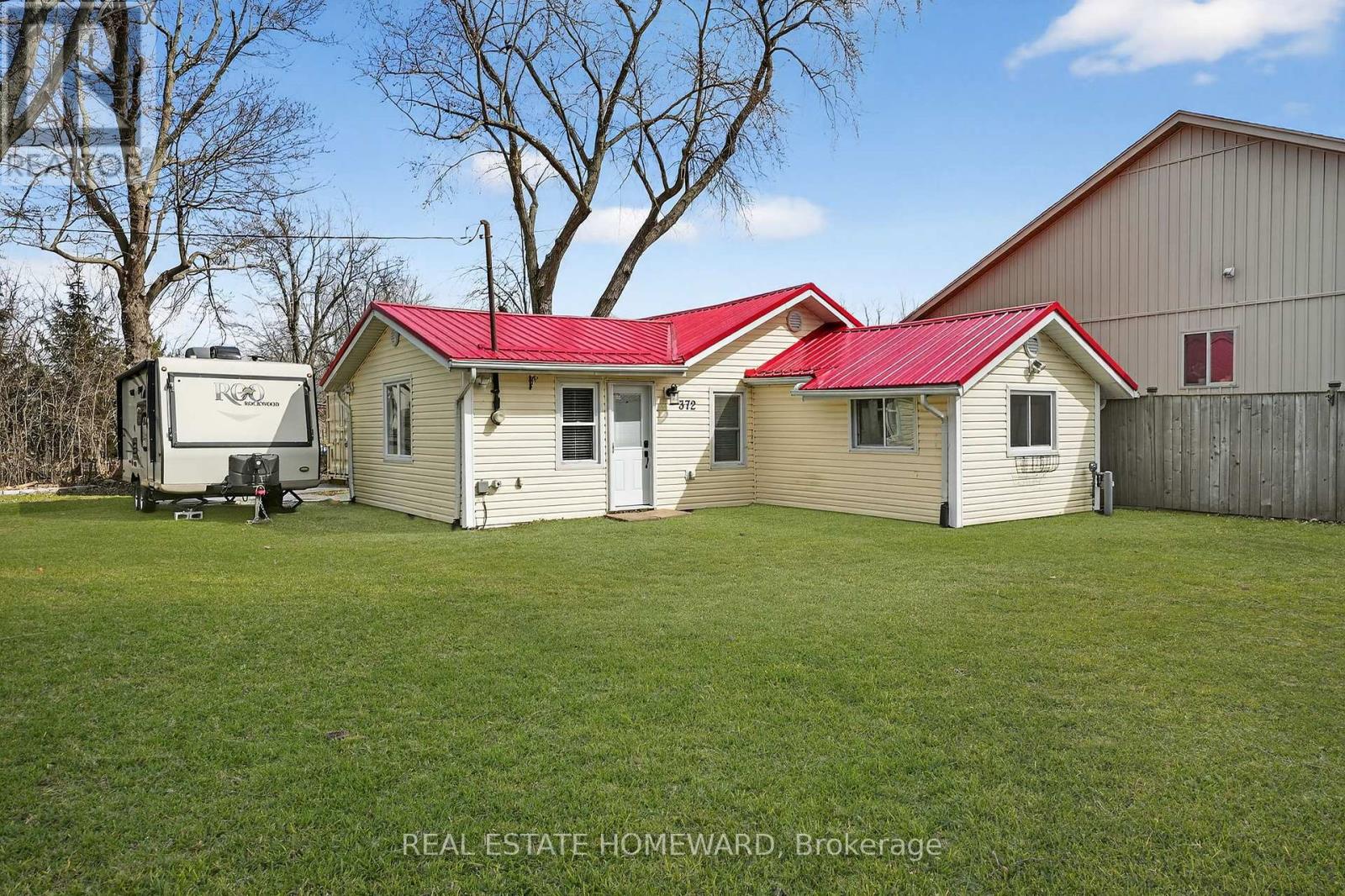 372 Buffalo Road, Fort Erie, Ontario  L2A 5G4 - Photo 2 - X13023010