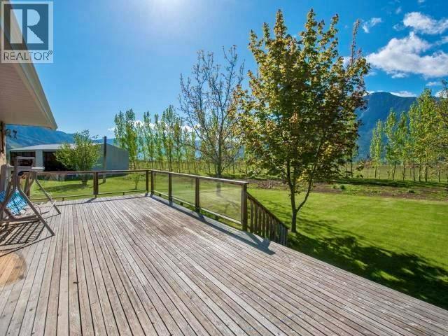 851 Keremeos Bypass Road, Keremeos, British Columbia  V0X 1N1 - Photo 15 - 10382716