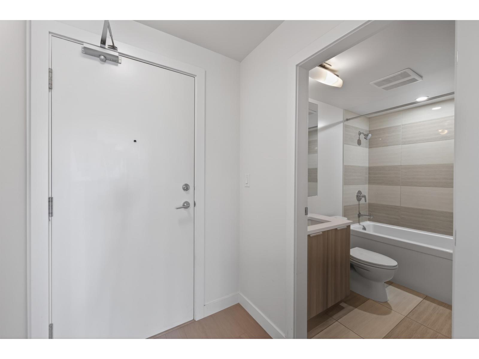 810 13308 Central Avenue, Surrey, British Columbia  V3T 0M4 - Photo 17 - R3113291