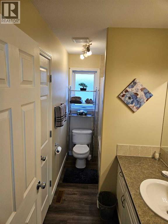 58 Heritage Circle W, Lethbridge, Alberta  T9K 7T3 - Photo 9 - A2303370