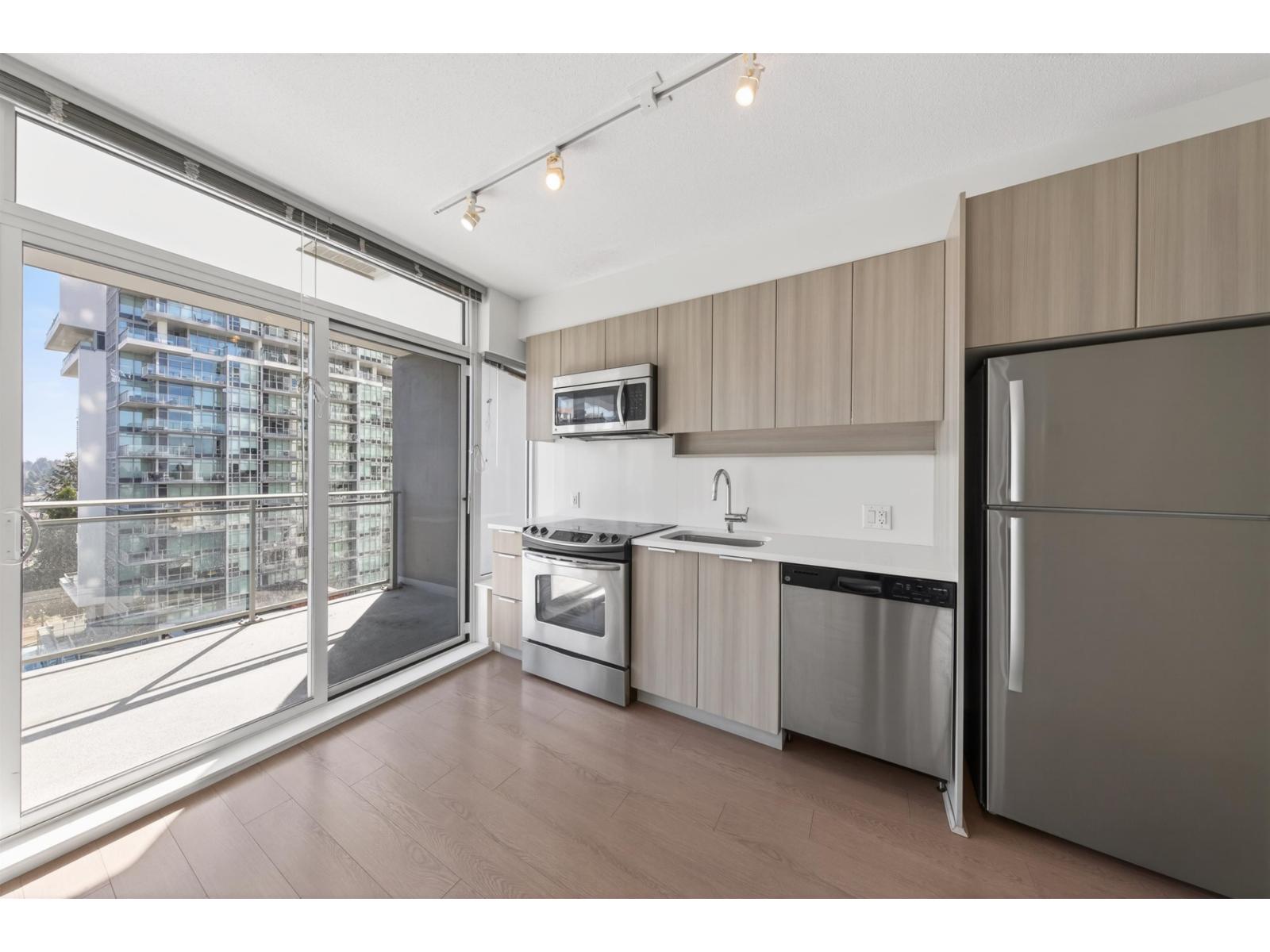 810 13308 Central Avenue, Surrey, British Columbia  V3T 0M4 - Photo 13 - R3113291