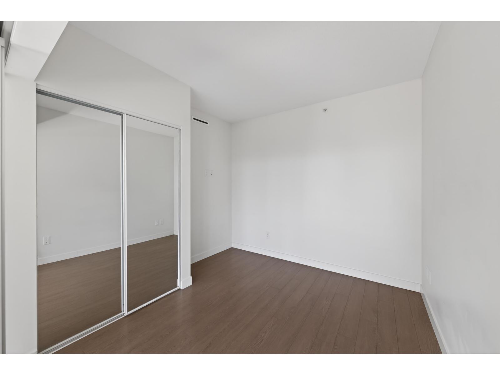 810 13308 Central Avenue, Surrey, British Columbia  V3T 0M4 - Photo 9 - R3113291