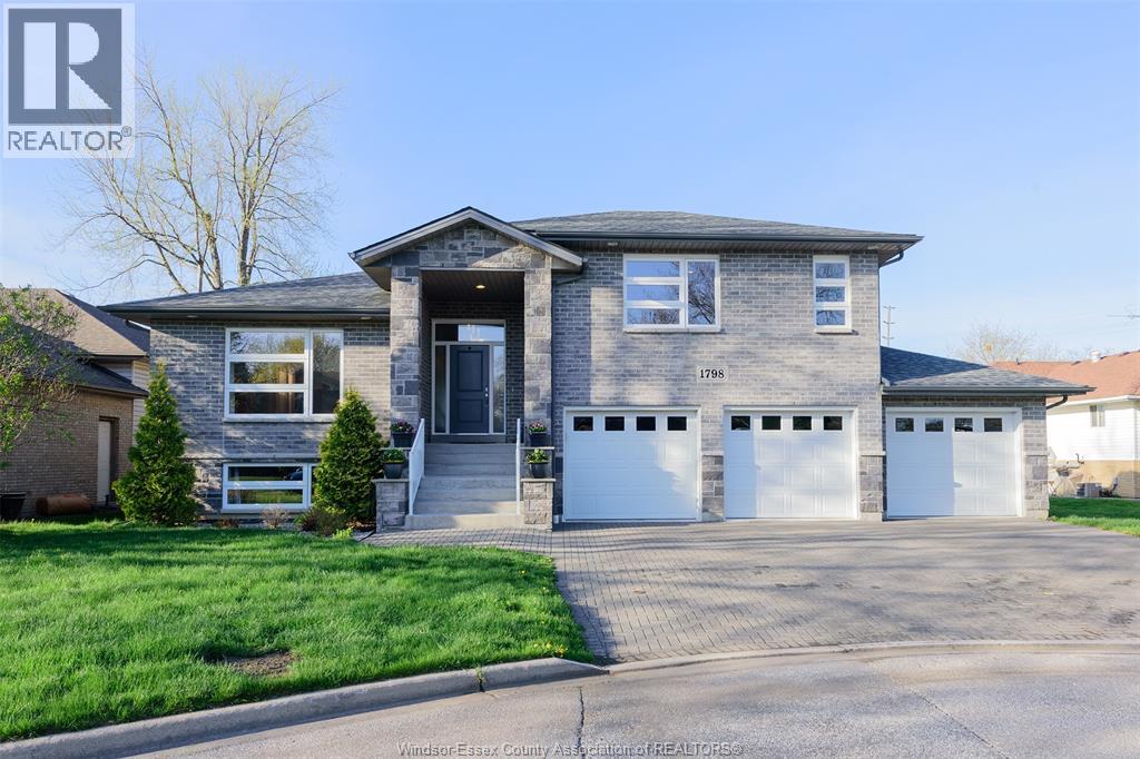 1798 ARGUS STREET, LaSalle, Ontario