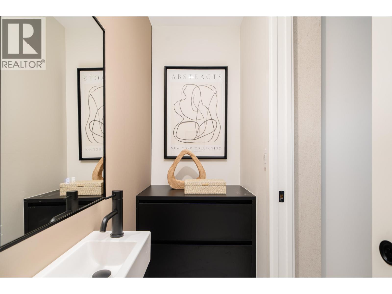 6575 Lime Street, Vancouver, British Columbia  V6P 5V7 - Photo 11 - R3109771