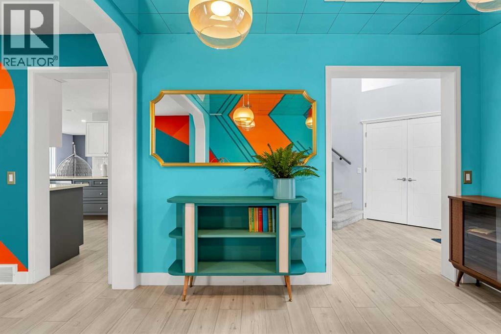 48 Douglas Park Boulevard Se, Calgary, Alberta  T2Z 2B1 - Photo 4 - A2297289