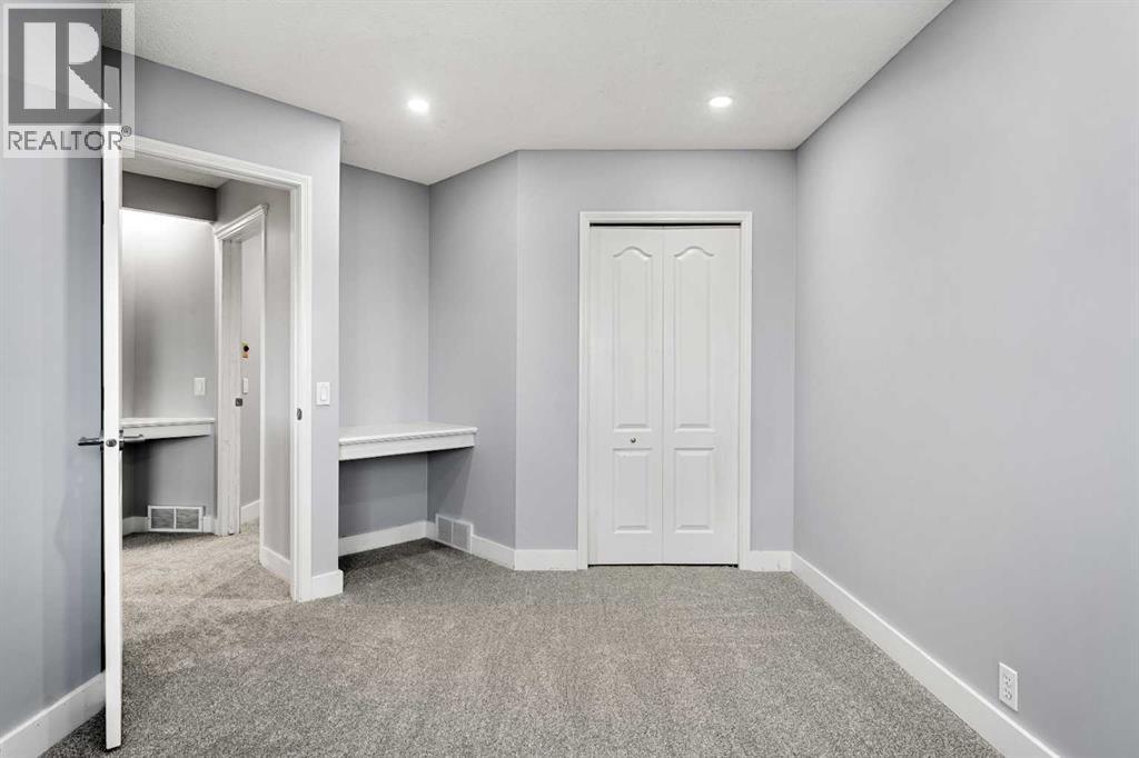 48 Douglas Park Boulevard Se, Calgary, Alberta  T2Z 2B1 - Photo 33 - A2297289