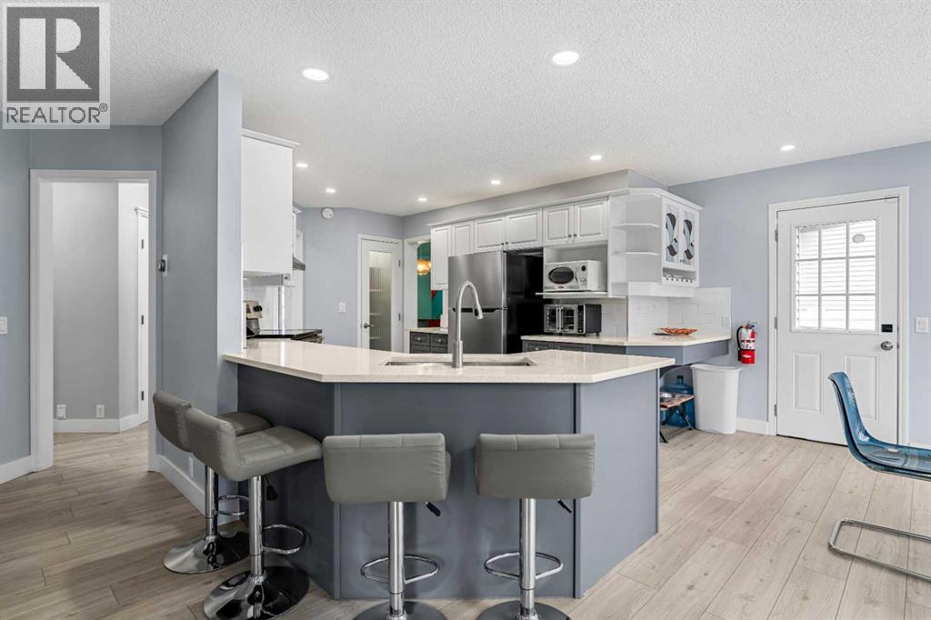 48 Douglas Park Boulevard Se, Calgary, Alberta  T2Z 2B1 - Photo 11 - A2297289