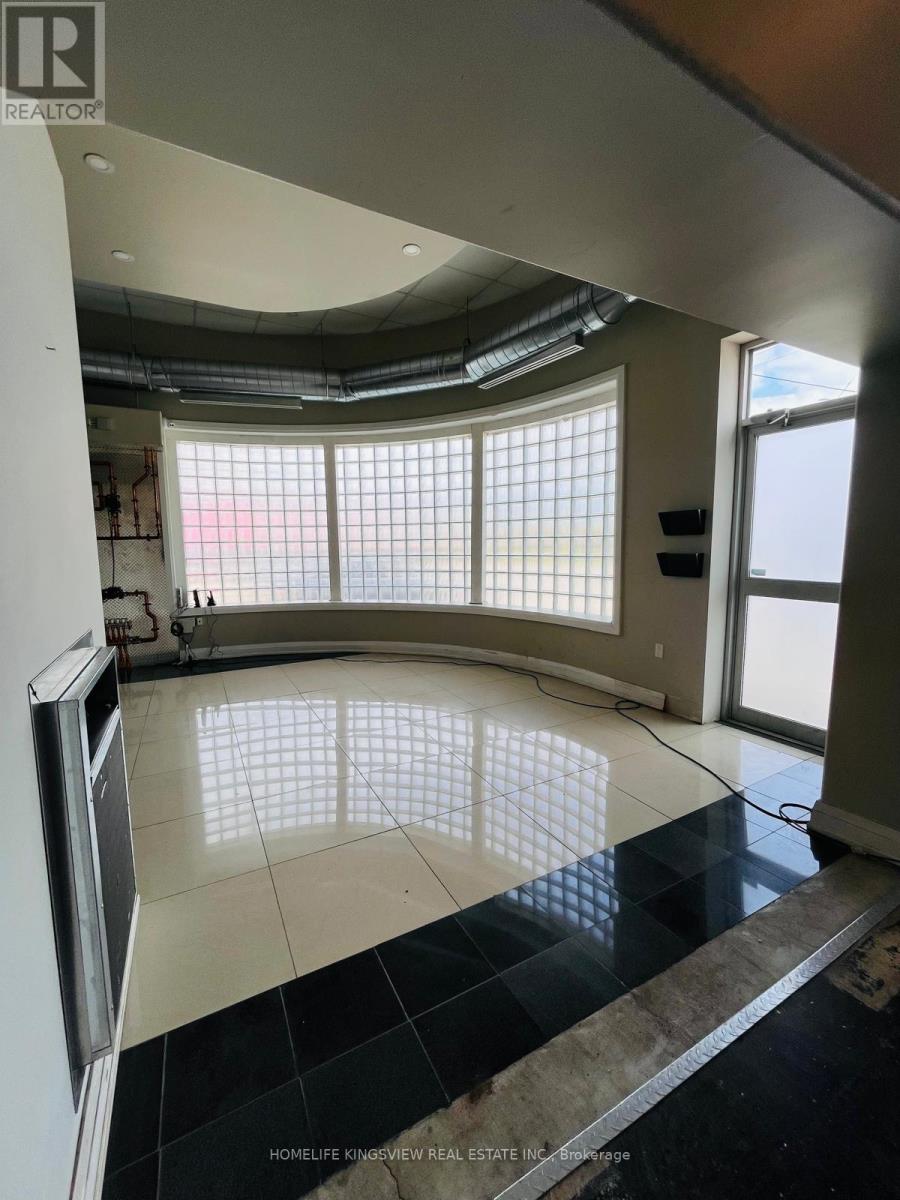 495 Ottawa Street, Hamilton, Ontario  L8H 4A8 - Photo 9 - X12991026