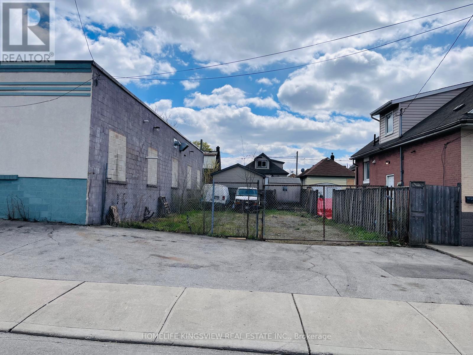 495 Ottawa Street, Hamilton, Ontario  L8H 4A8 - Photo 5 - X12991026