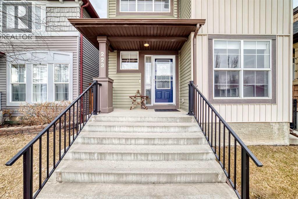 223 Auburn Bay Heights Se, Calgary, Alberta  T3M 0A8 - Photo 2 - A2297529