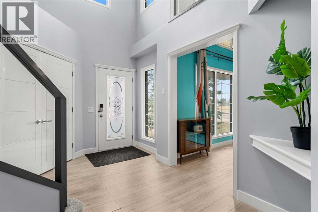 48 Douglas Park Boulevard Se, Calgary, Alberta  T2Z 2B1 - Photo 2 - A2297289