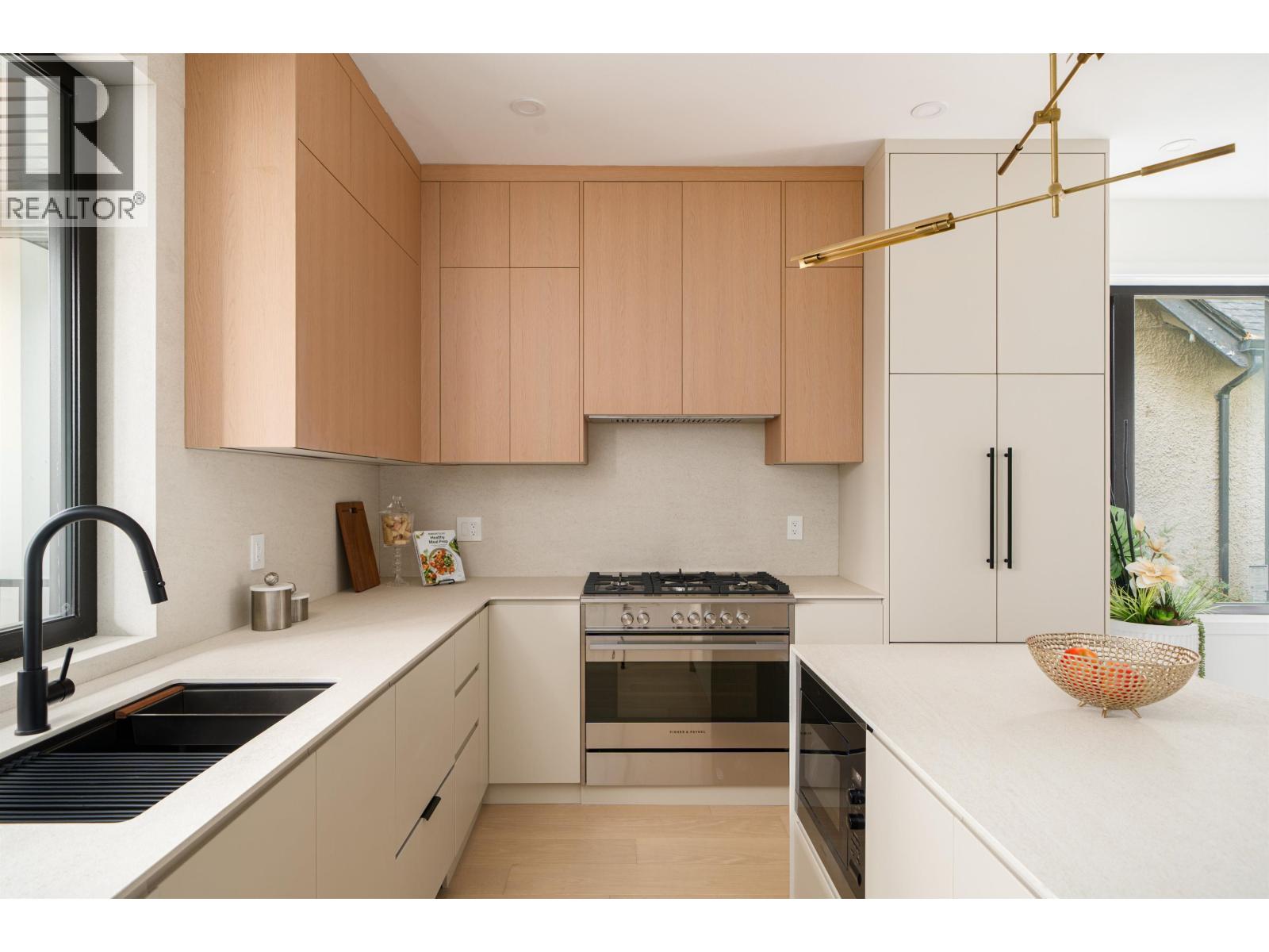 6577 Lime Street, Vancouver, British Columbia  V6P 5V7 - Photo 9 - R3109880