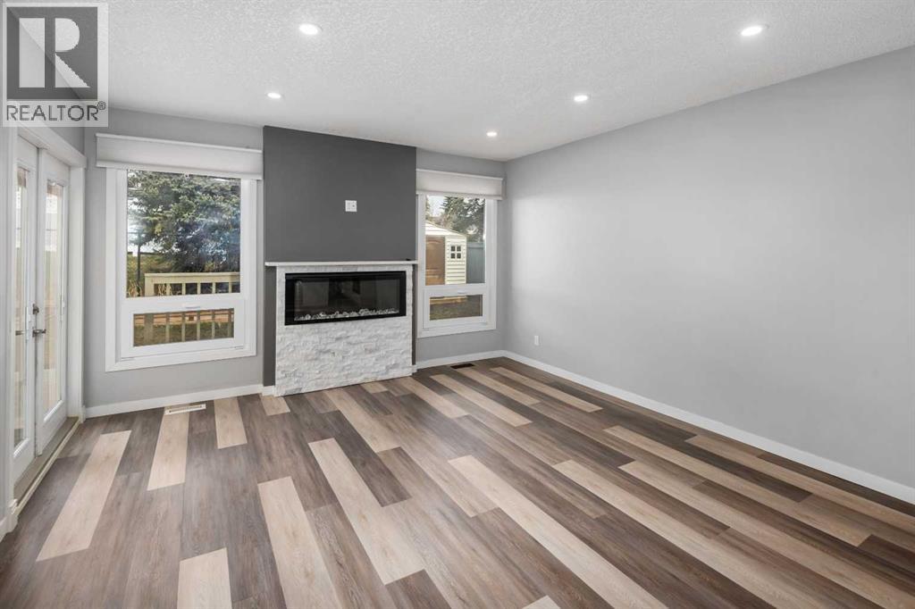 51 Woodmont Road SW, Calgary, Alberta  T2W 4L6 - Photo 13 - A2302026