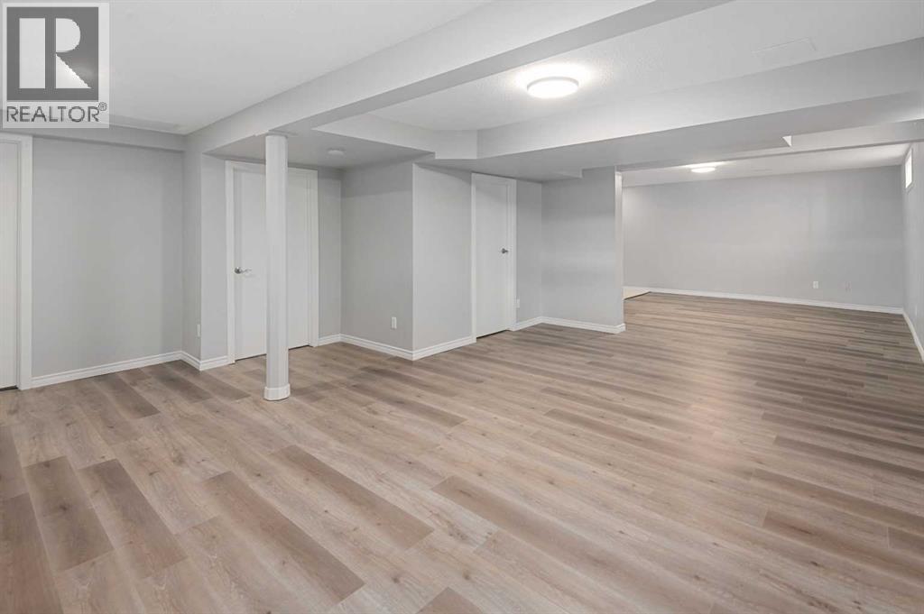 51 Woodmont Road SW, Calgary, Alberta  T2W 4L6 - Photo 33 - A2302026