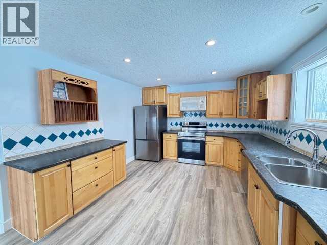 4230 Caribou Crescent, Wabasca, Alberta  T0G 2K0 - Photo 5 - A2303183