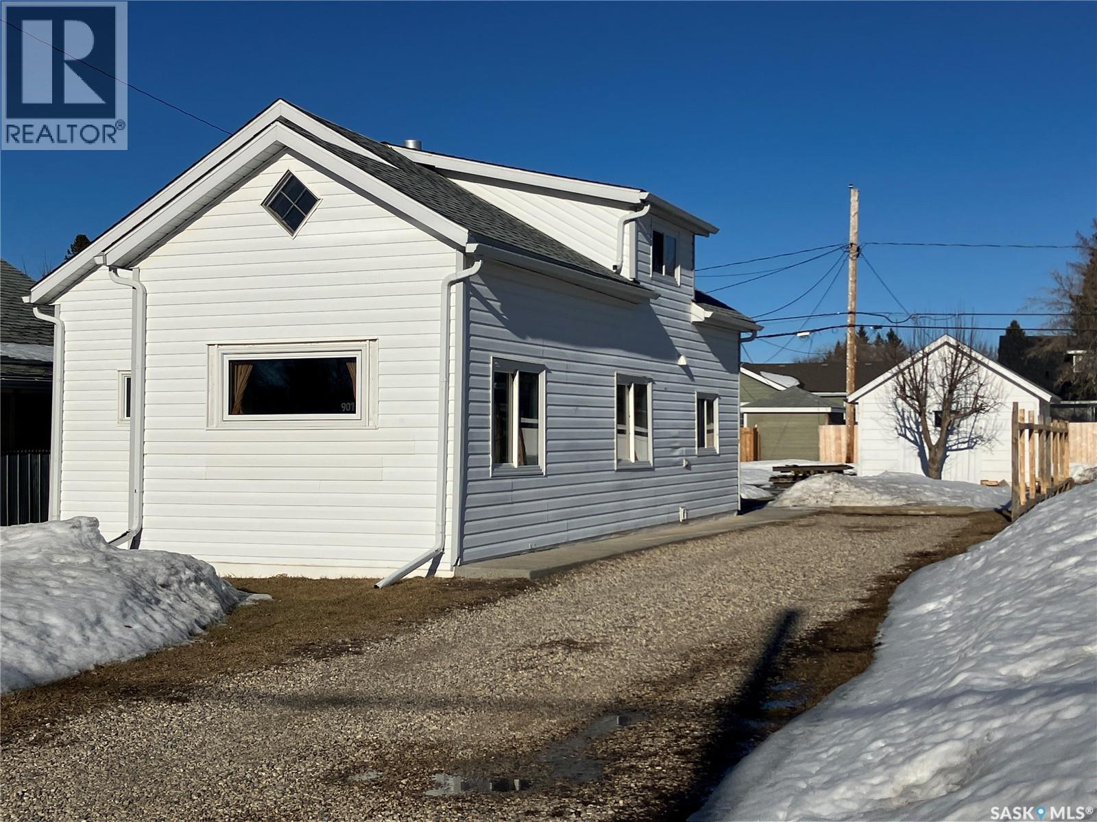 901 2nd STREET W, Nipawin, Saskatchewan