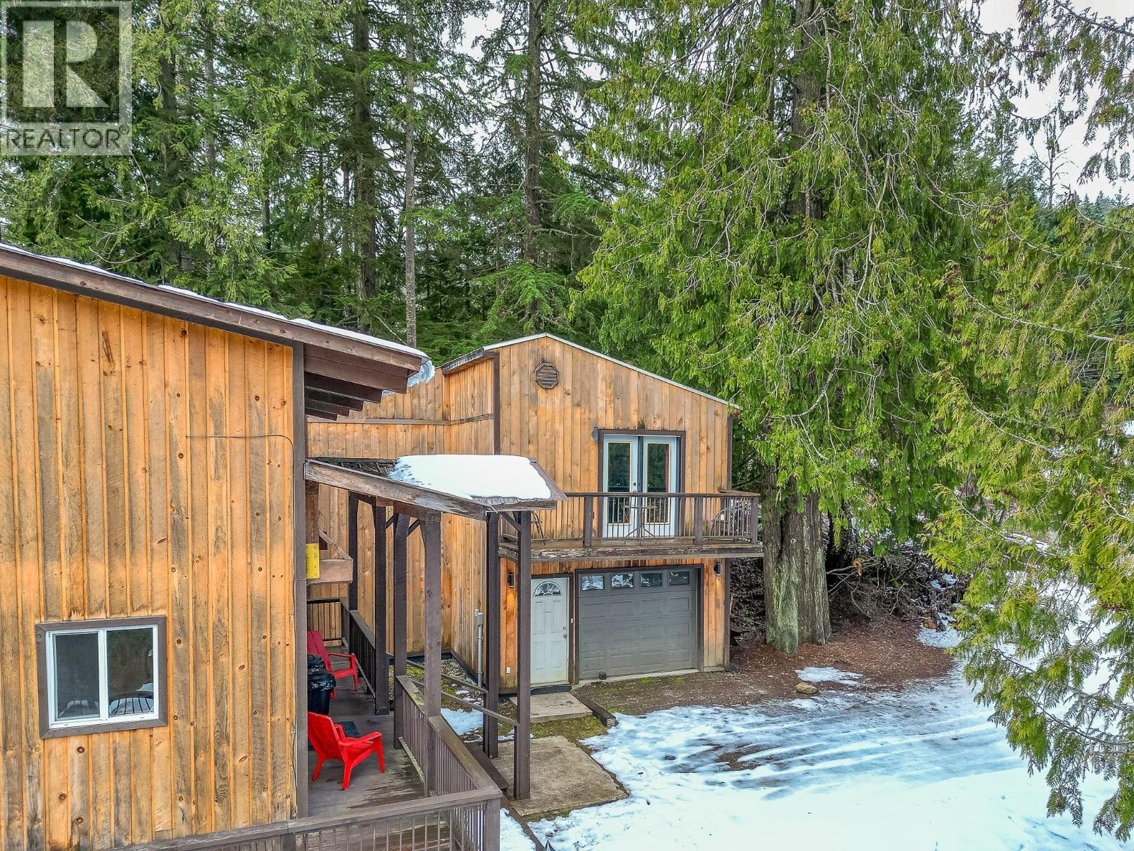 8323 Trans Canada Highway, Revelstoke, British Columbia  V0E 2S0 - Photo 49 - 10372765