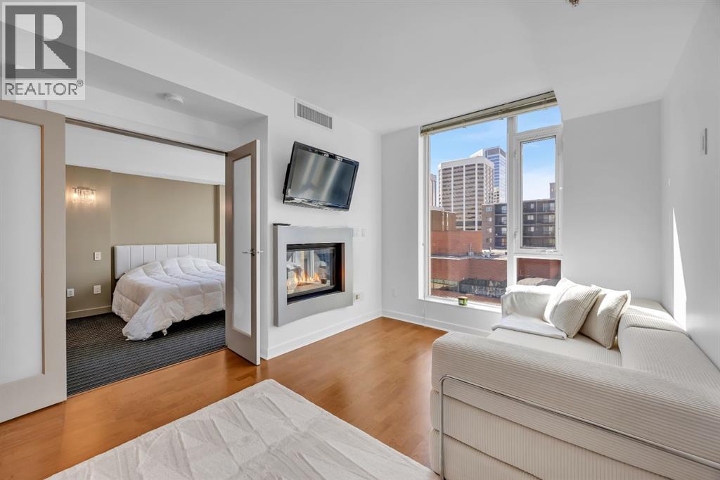 1708, 888 4 Avenue Sw, Calgary, Alberta  T2P 0V2 - Photo 3 - A2303437