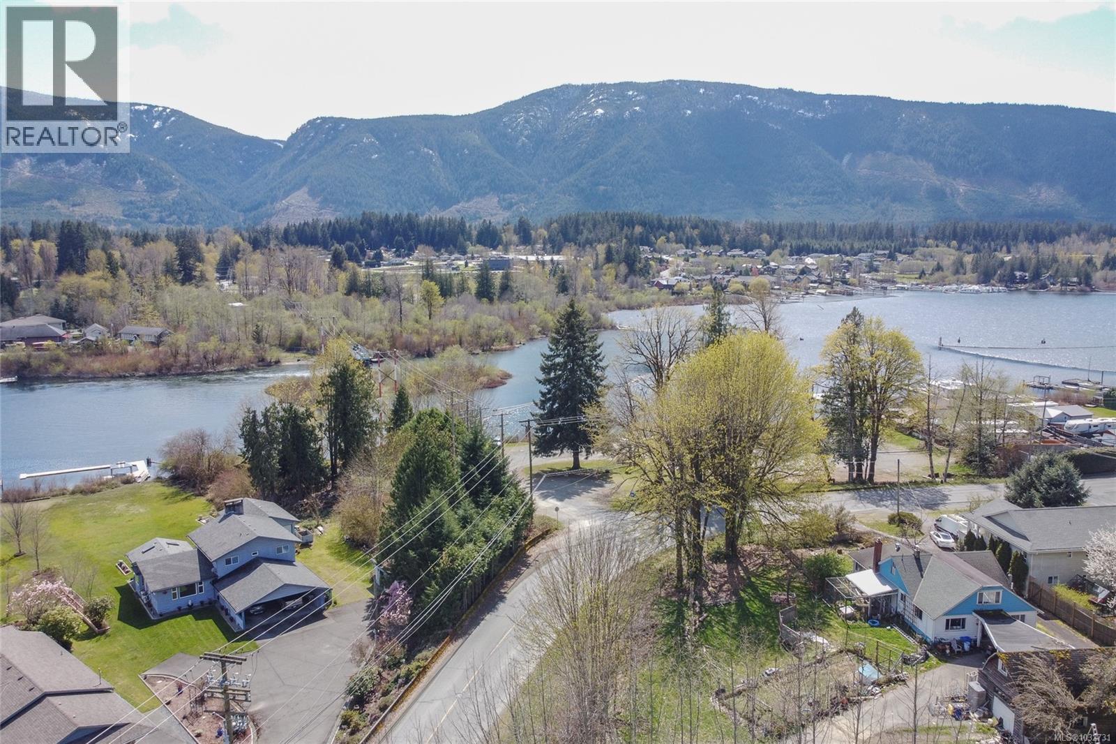 139 North Shore Rd, Lake Cowichan, British Columbia  V0R 2G0 - Photo 4 - 1032731