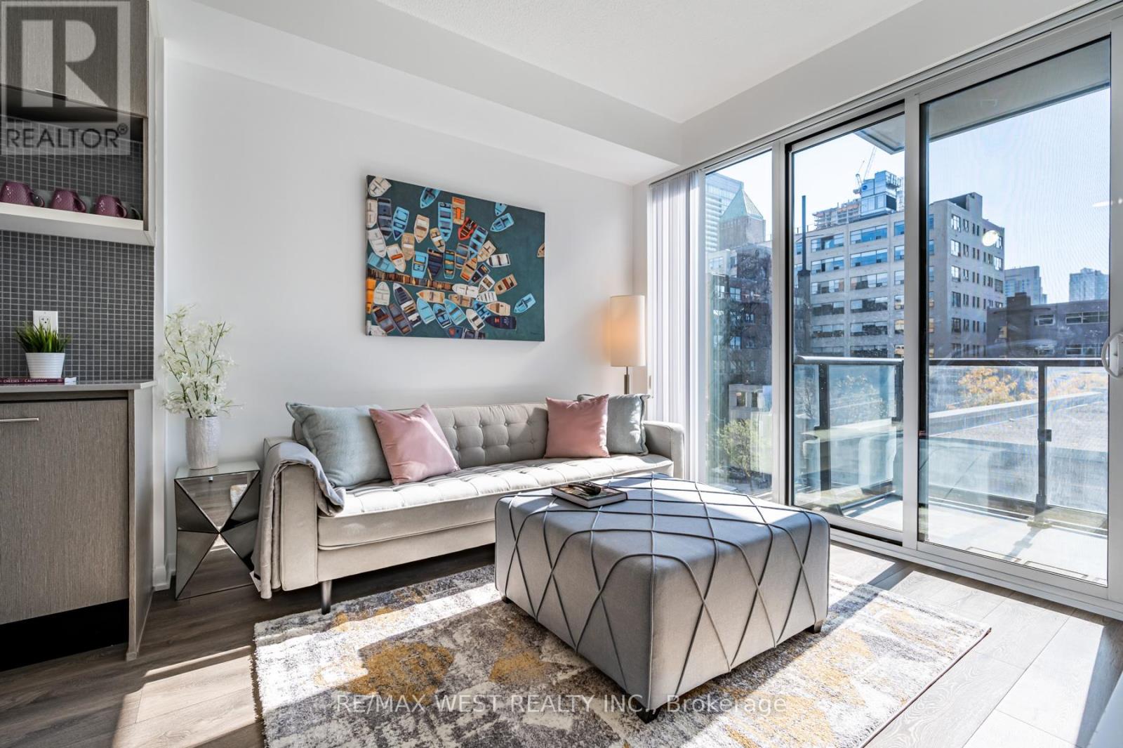 409 - 435 RICHMOND STREET W, Toronto, Ontario